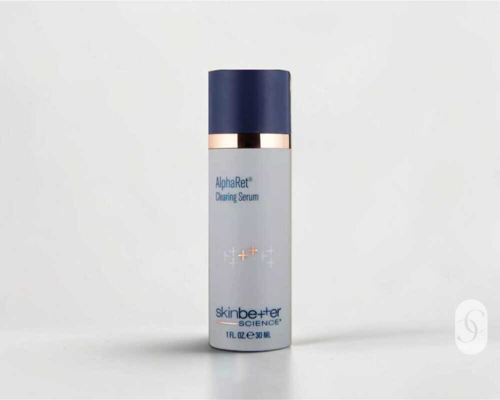 AlphaRet Clearing Serum on white background