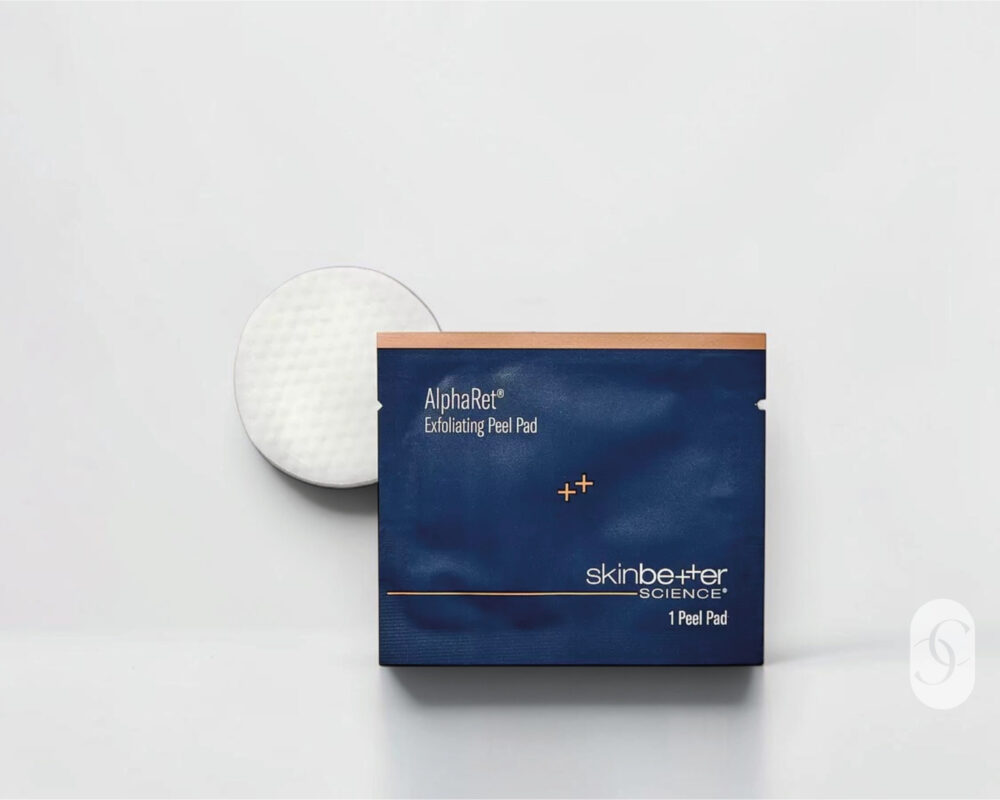 AlphaRet Peel Pads on white background