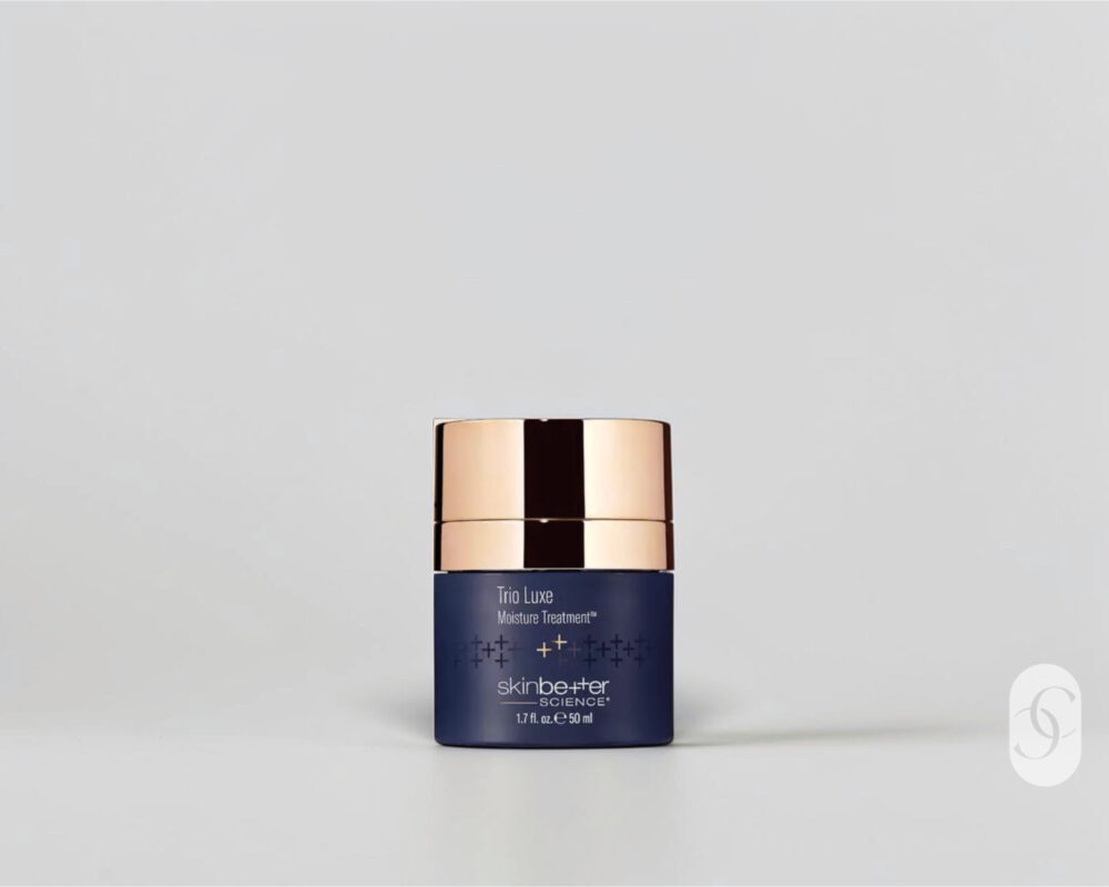 Trio Luxe Moisture Treatment on white background