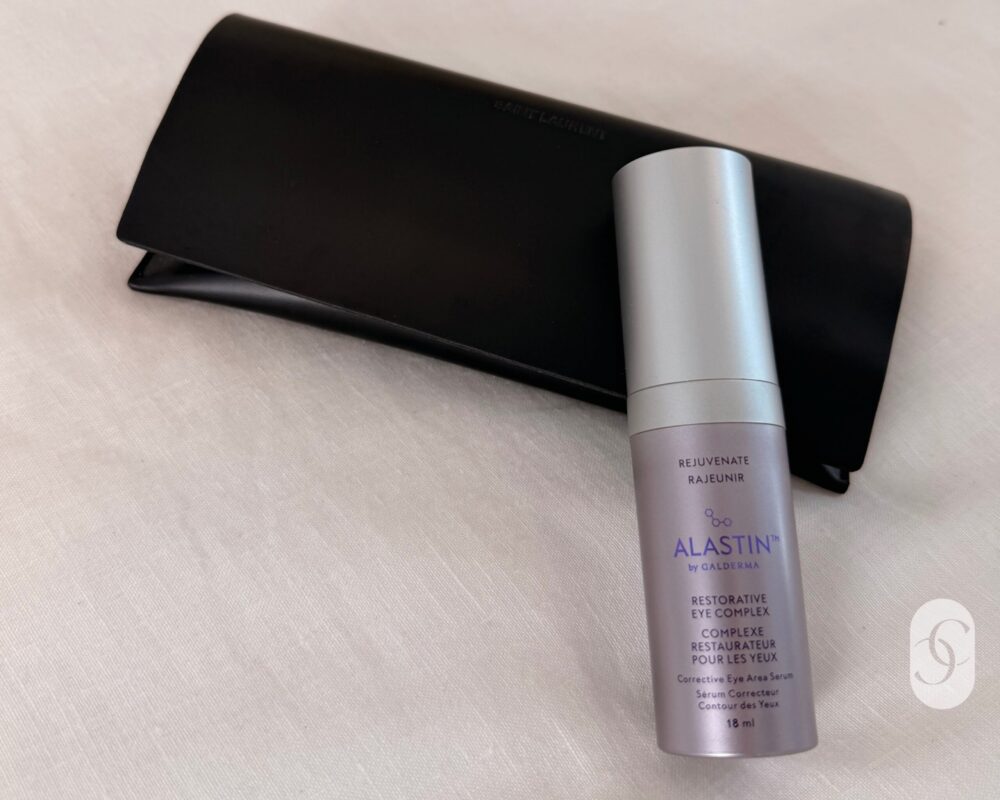 Restorative Eye Complex
